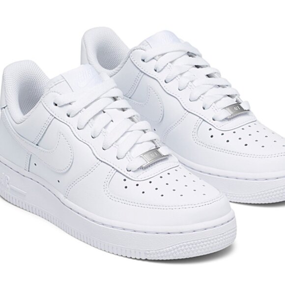 Nike Women's Air Force 1  Sneakers - Picture 3 of 7